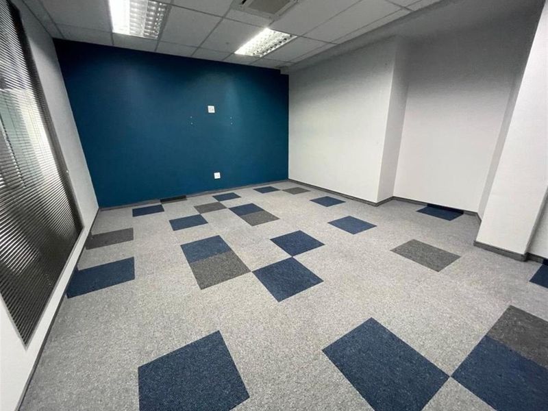 Commercial Property For Sale in Parktown, Johannesburg - Photo 4