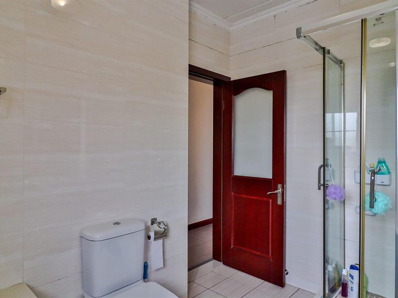 Your Private Oasis of Comfort and Elegance - Photo 4