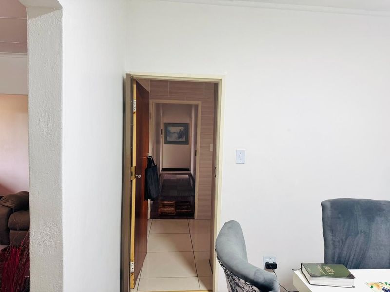 Investment Property Near DUT Scottsville Campus, Wensleydale, KZN - Photo 4