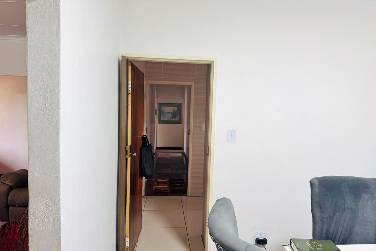 Investment Property Near DUT Scottsville Campus, Wensleydale, KZN - Photo 4