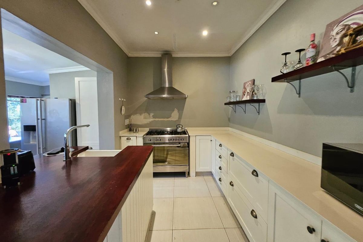 House For Sale in Athlone Park, Amanzimtoti, KwaZulu Natal - Photo 4