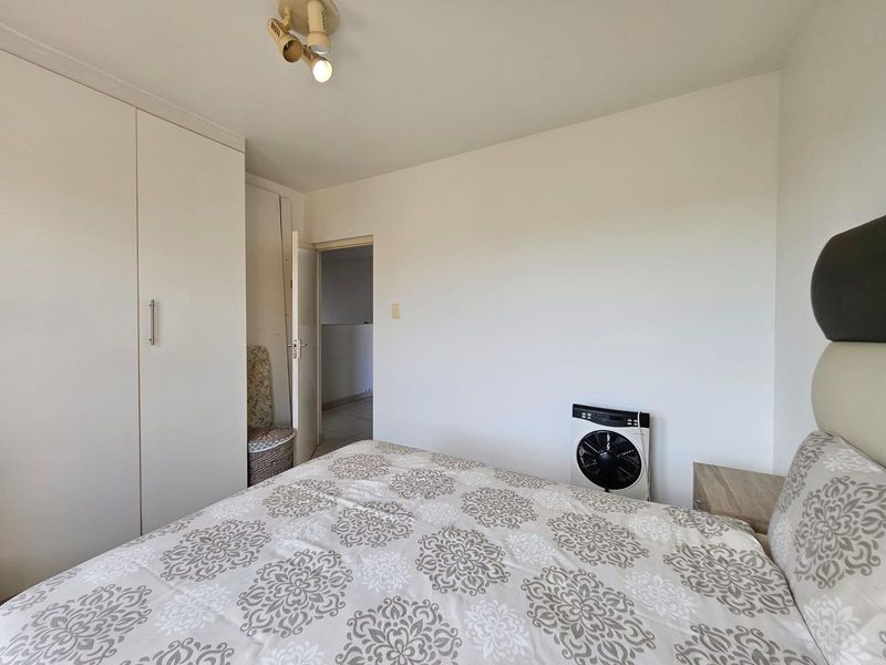 House For Sale in Warner Beach, Kingsburgh, KwaZulu Natal - Photo 6