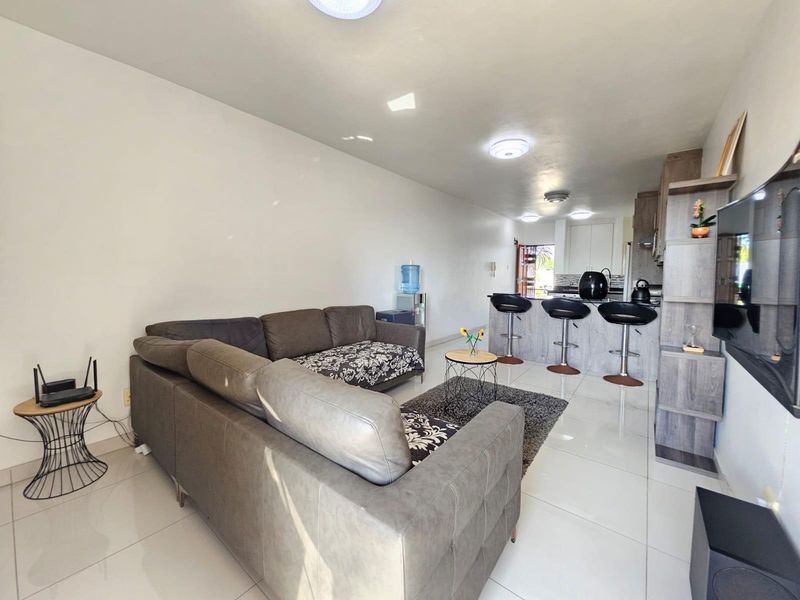 House For Sale in Warner Beach, Kingsburgh, KwaZulu Natal - Photo 2