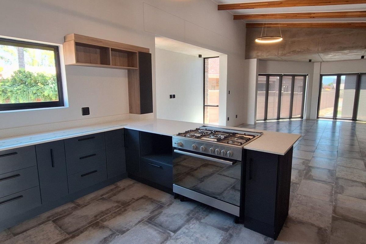 House For Sale in Riversdale - Photo 5