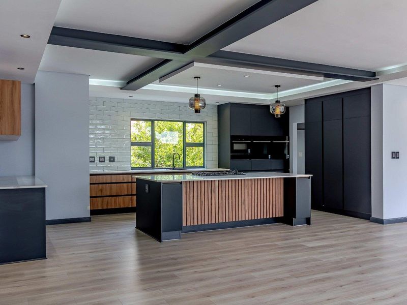 Architectural Masterpiece with Fairway Views - Photo 4