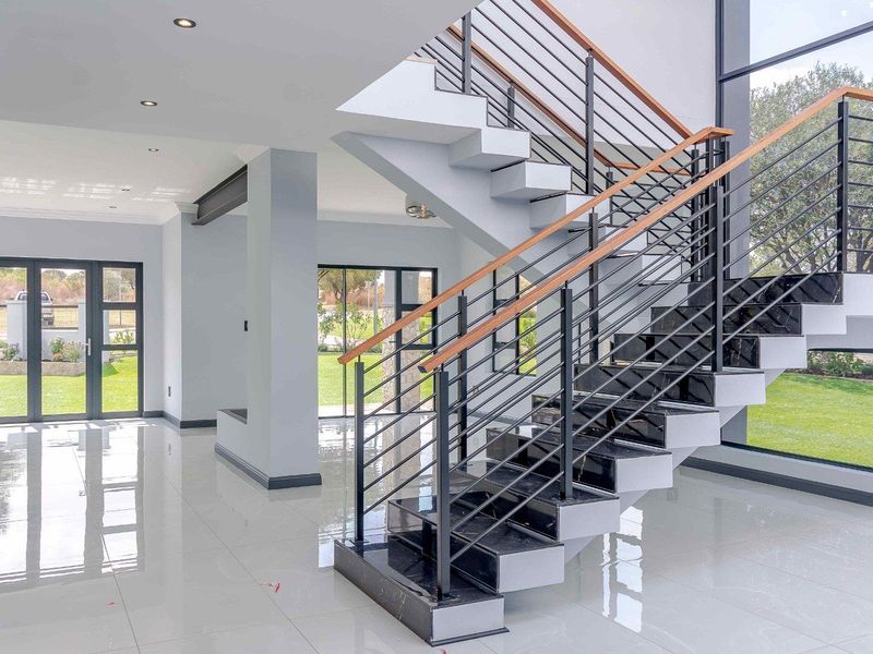Architectural Masterpiece with Fairway Views - Photo 2