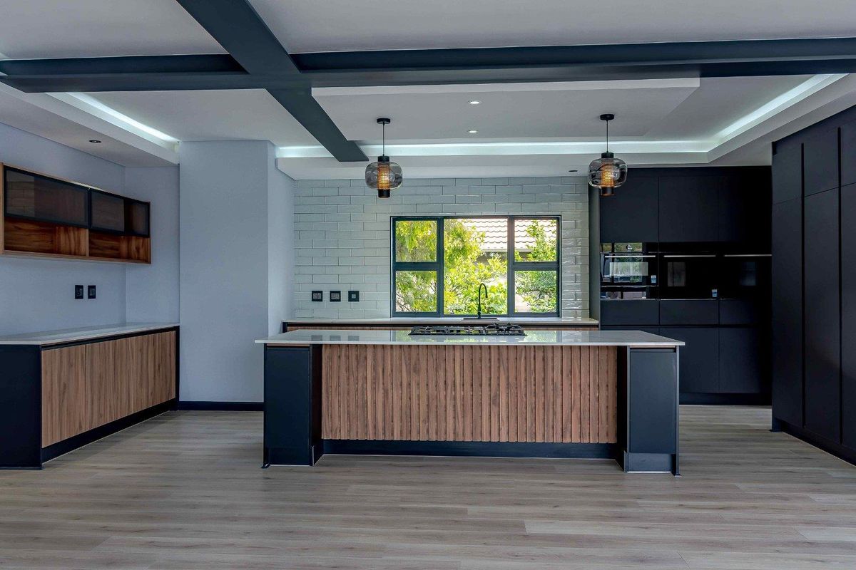 Architectural Masterpiece with Fairway Views - Photo 5