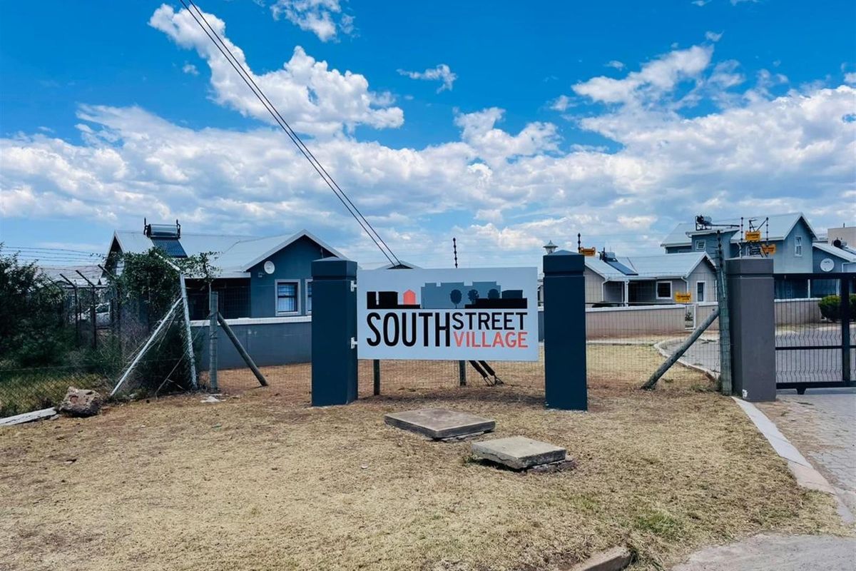 House For Sale in Queenstown Central, Queenstown - Photo 4