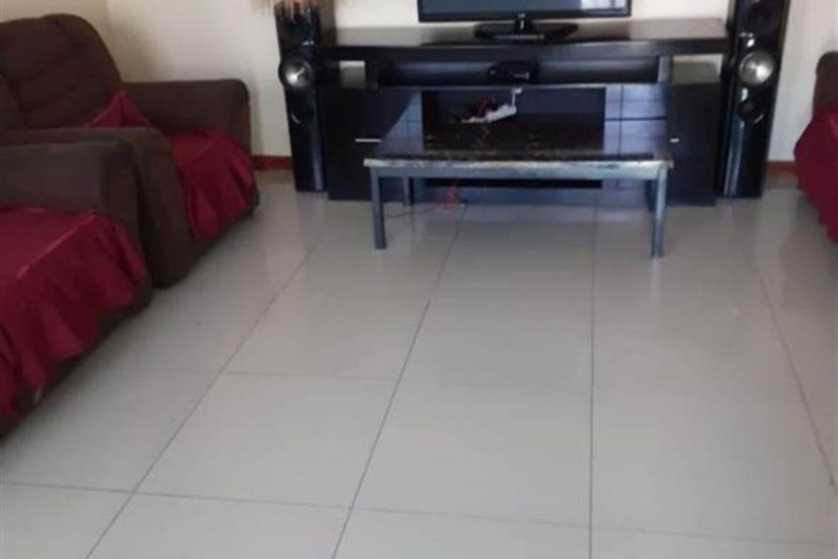 House For Sale in Samora Machel, Philippi. - Photo 4