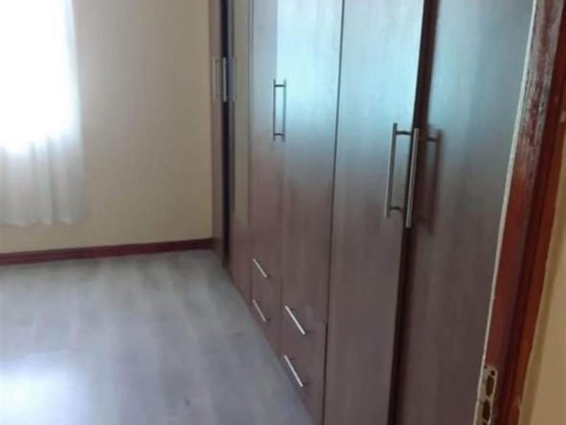 House For Sale in Samora Machel, Philippi. - Photo 8