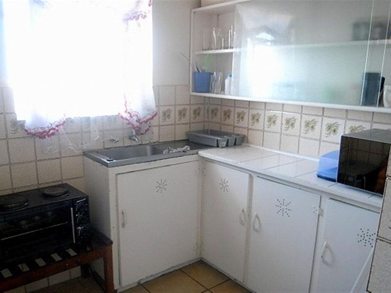 1 Bedroom apartment for sale in Richmond Hill, Port Elizabeth - Photo 6