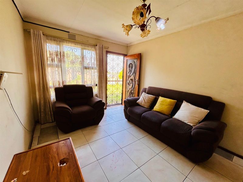 House For Sale in Avoca Hills, Durban, KwaZulu Natal - Photo 6