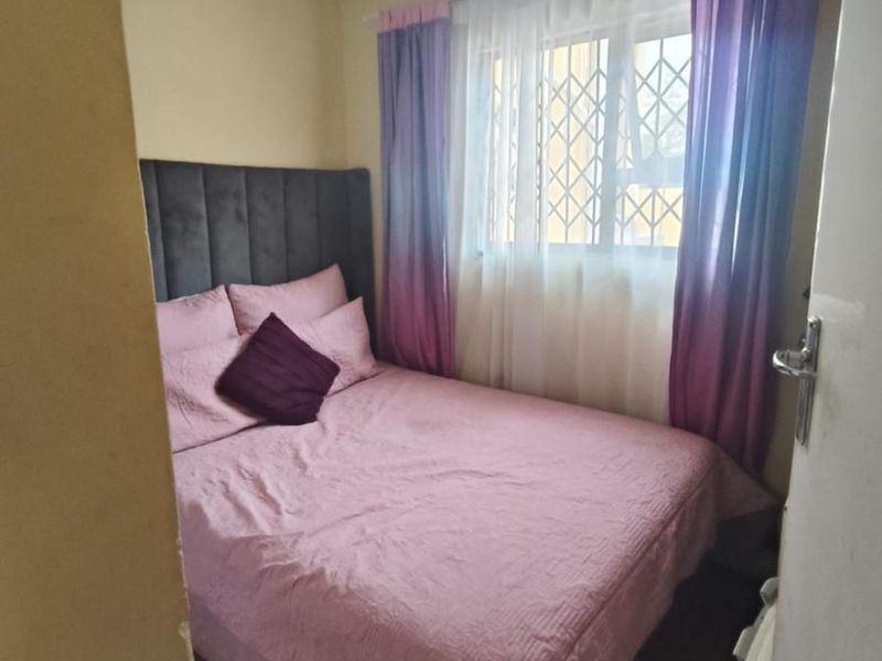 Spacious 4-Bedroom Family Home with Income Potential - Haven Hills - Photo 9