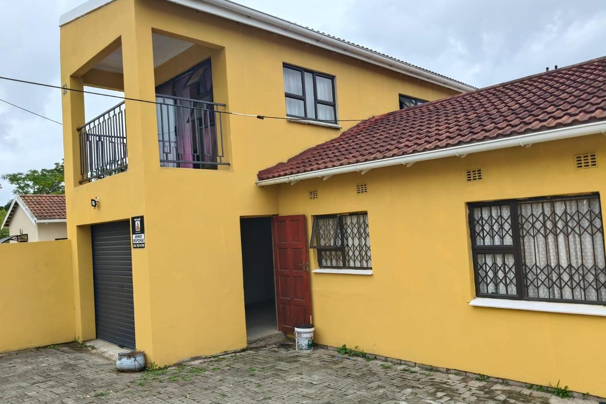 Spacious 4-Bedroom Family Home with Income Potential - Haven Hills - Photo 3