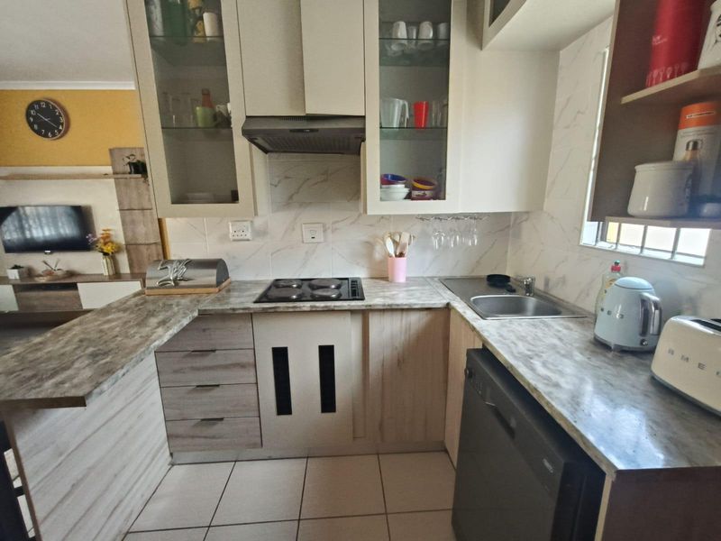 Spacious 4-Bedroom Family Home with Income Potential - Haven Hills - Photo 6