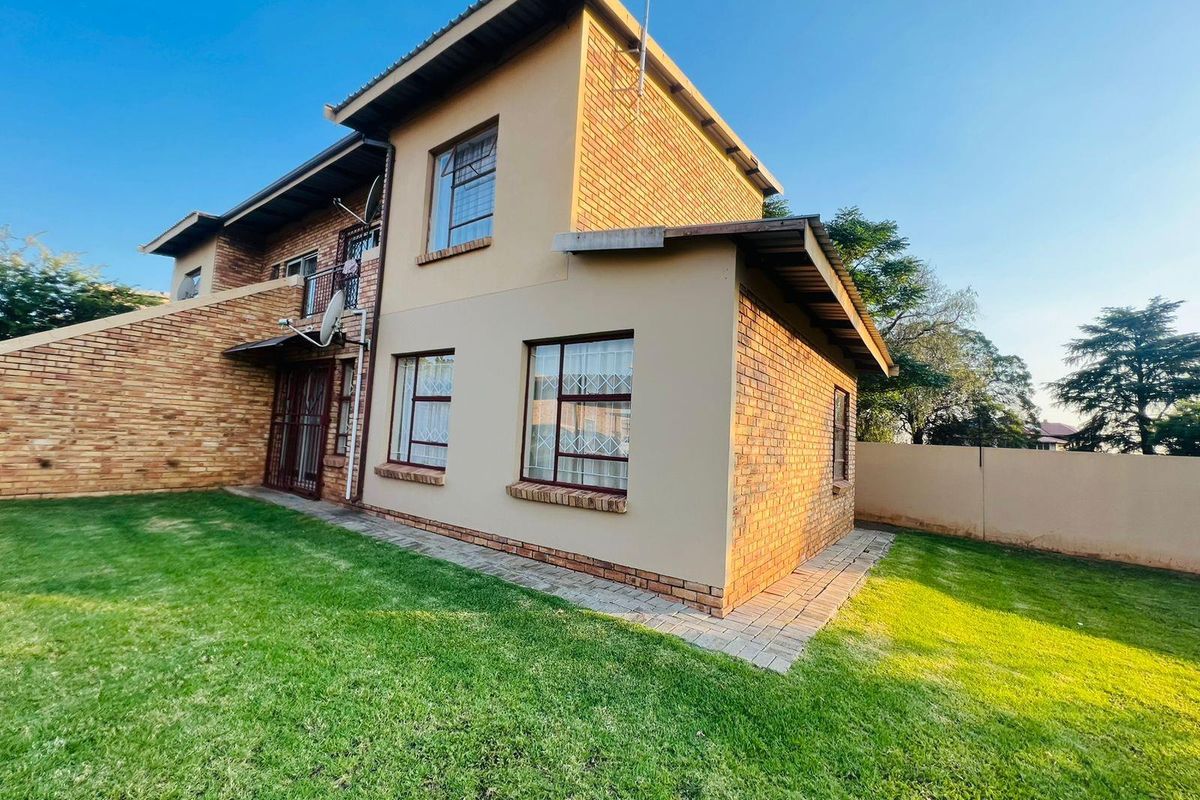 Apartment For Sale in Bonanne, Vanderbijlpark - Photo 2