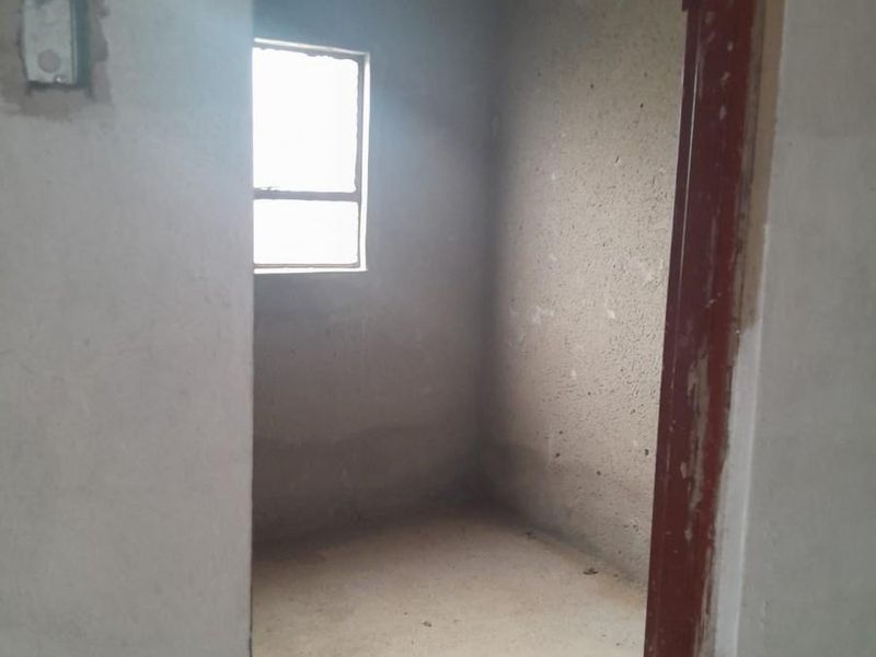 Incomplete 3 bedroom House For Sale in jerusalem village, Polokwane Rural, Polokwane - Photo 10