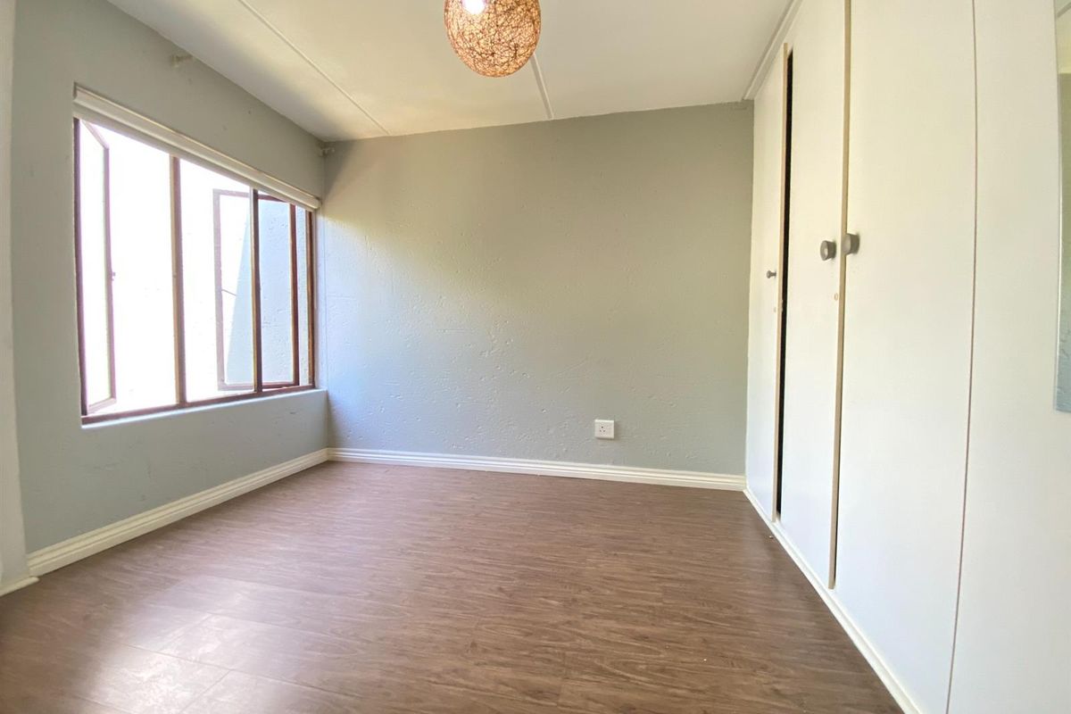 Apartment For Sale in Morningside, Sandton - Photo 5