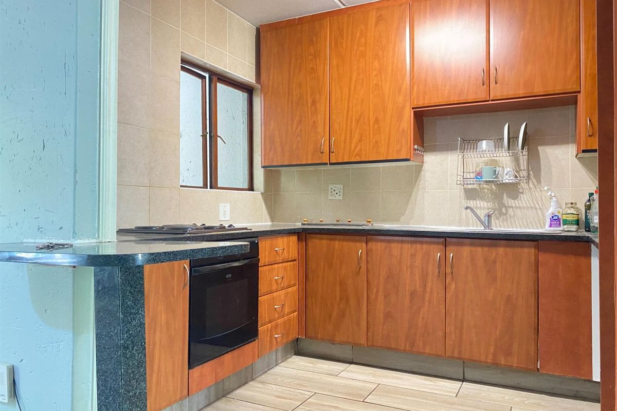 Apartment For Sale in Morningside, Sandton - Photo 3