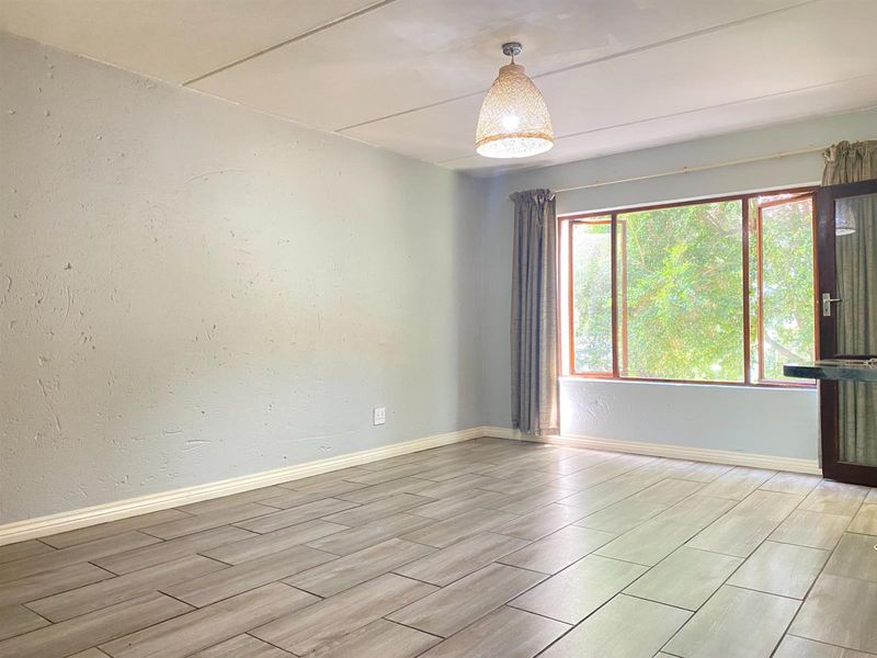 Apartment For Sale in Morningside, Sandton - Photo 4