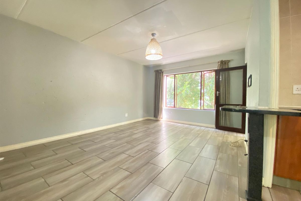 Apartment For Sale in Morningside, Sandton - Photo 2