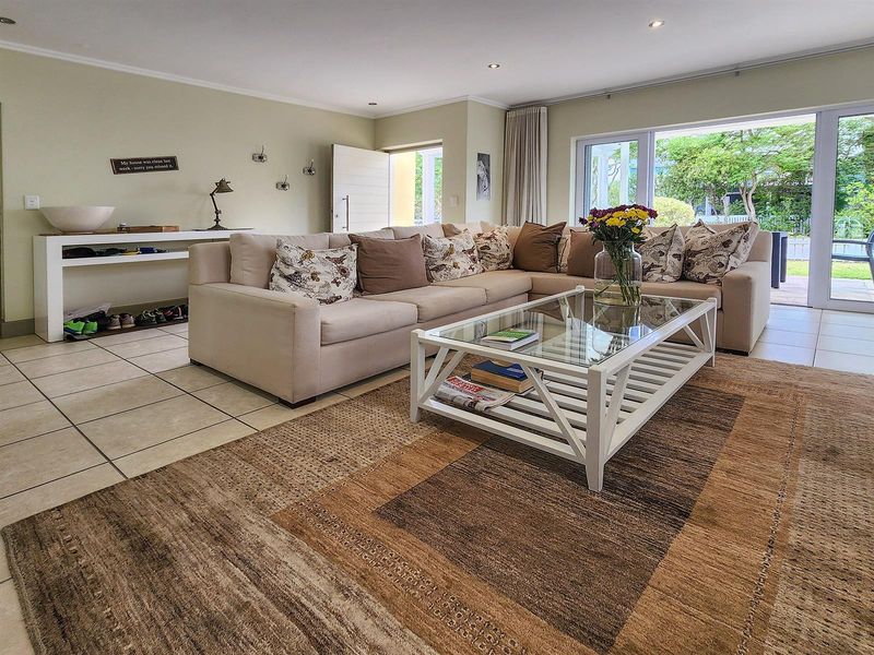 3 Bedroom house on Thesen Island, near water, well located. - Photo 10