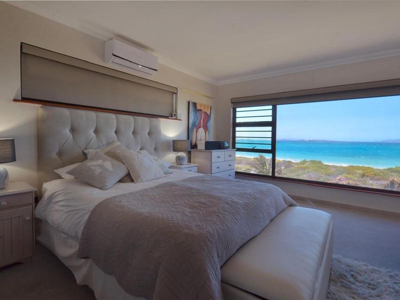 Rare Absolute Beachfront 7 Suite Beach House with Spa - Direct Beach Access - Photo 2