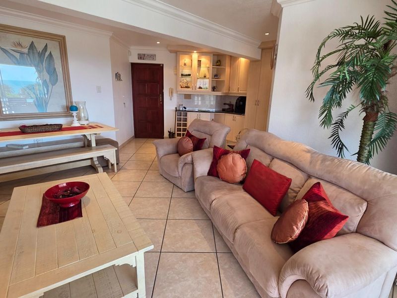 Spectacular Spacious 3 bedroom, two bathroom Beachfront Apartment on the Uvongo Beachfront - Photo 6