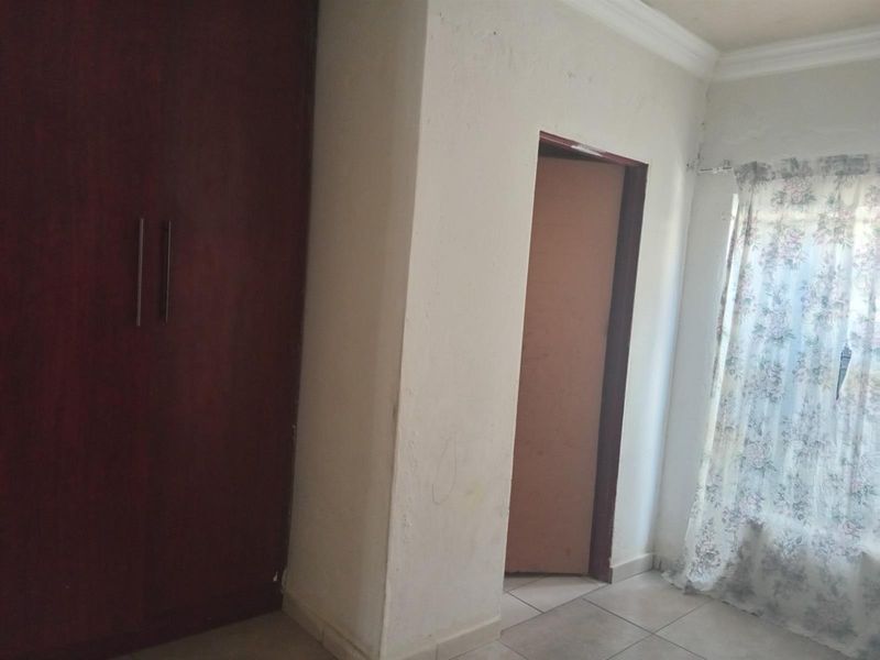 House For Sale at Seshego zone 5 - Photo 10