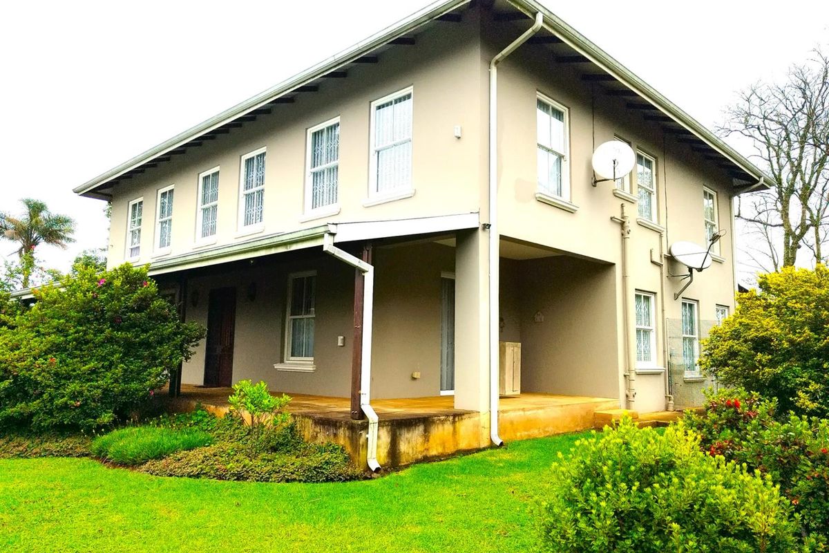 MAGNIFICENT FAMILY HOME FOR SALE IN GRASKOP - PANORAMA ROUTE GEM - Photo 4