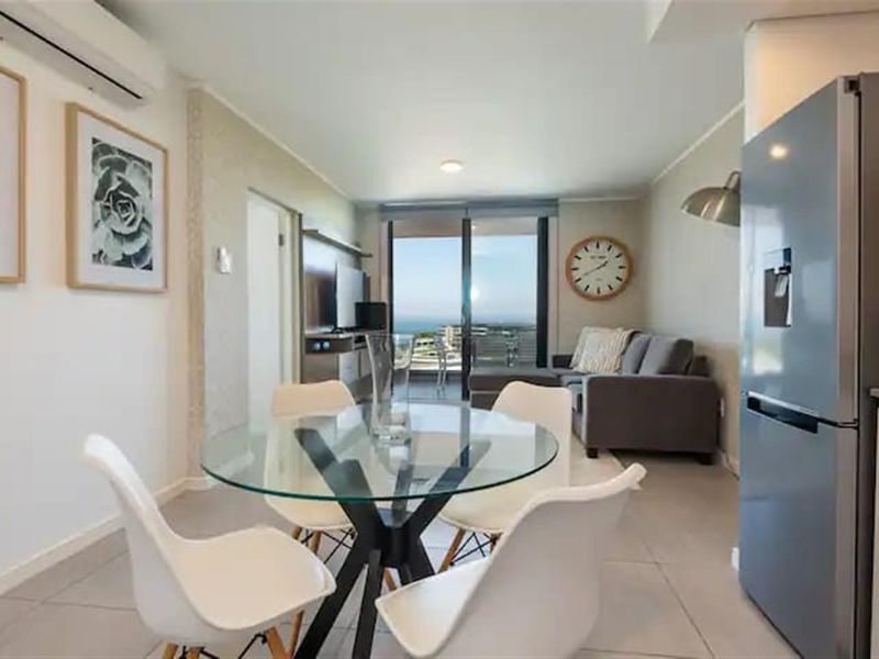 Stunning Seaviews! 2 Bedroom Fully furnished Modern apartment at Sibaya Precinct - Photo 8