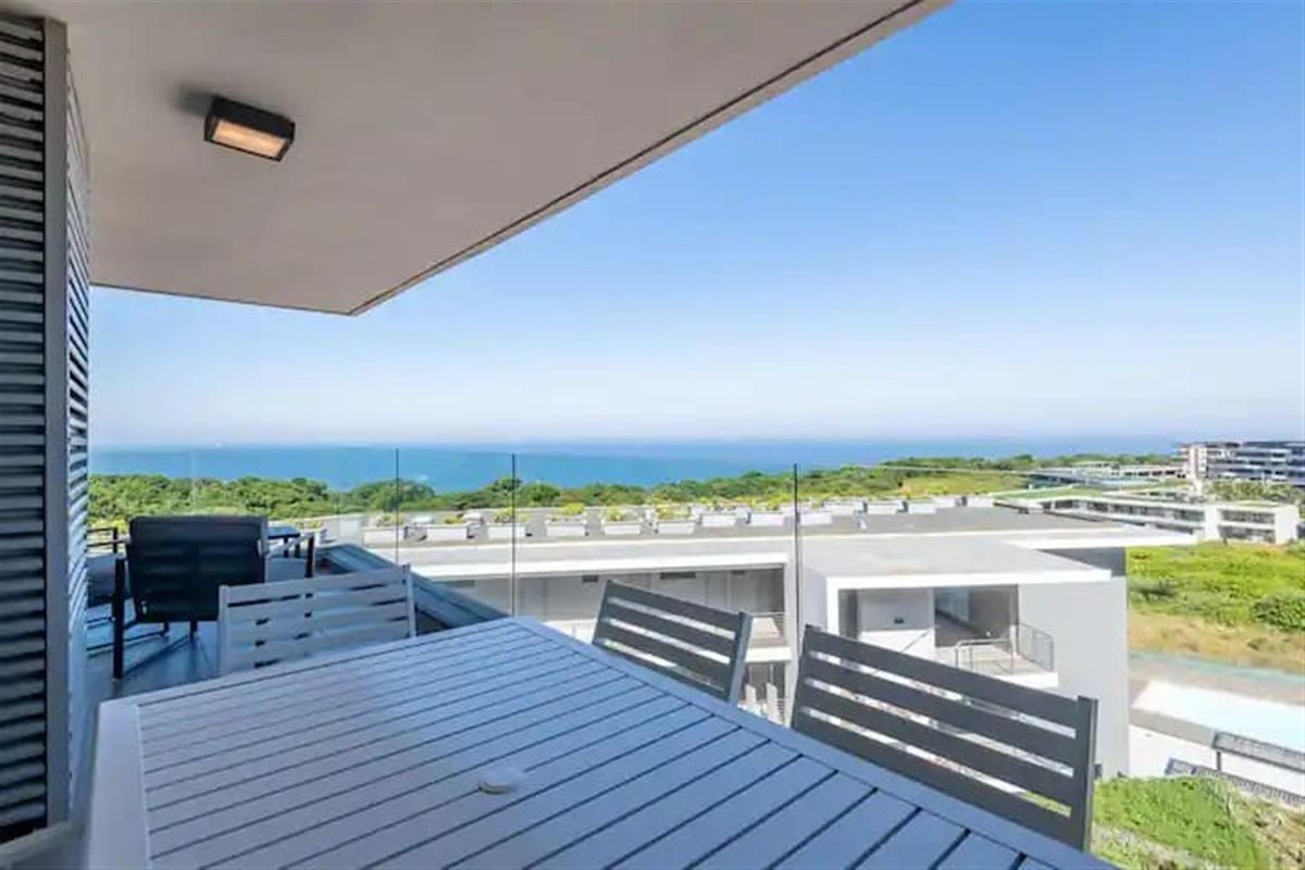 Stunning Seaviews! 2 Bedroom Fully furnished Modern apartment at Sibaya Precinct - Photo 3