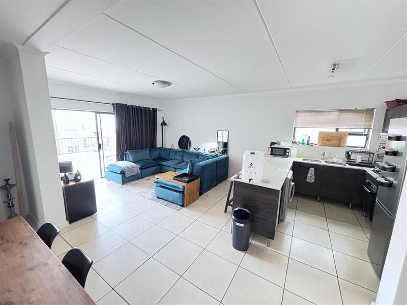 Apartment For Sale in Olivedale, Randburg - Photo 5