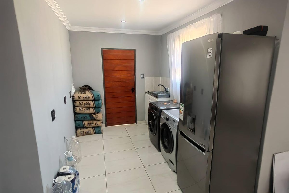 3-Bedroom Family House For Sale in CE 7, Vanderbijlpark CE - Photo 4