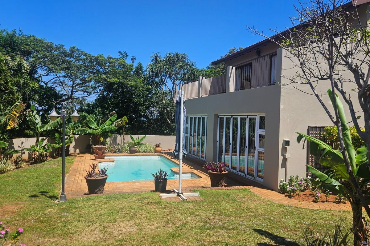 Stylish Four-Bedroom Coastal Home Close to Ballito’s Beaches and Amenities - Photo 2