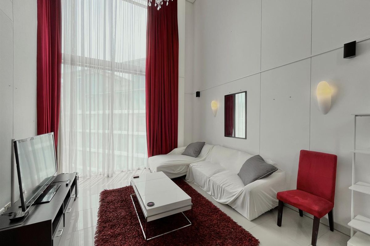 North-Facing Penthouse Perfection at The Quadrant - Photo 2