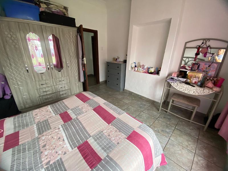 Extended Family Home or Investors Dream For sale in Brakpan - Photo 9