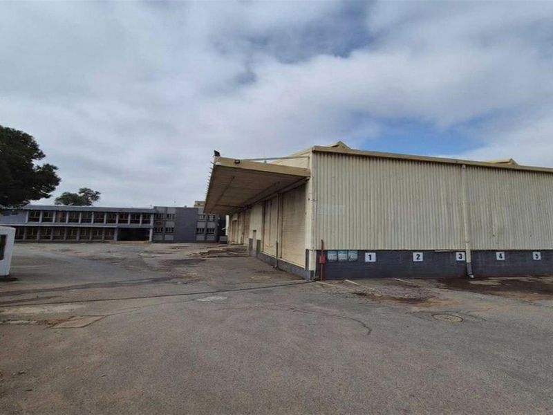 Industrial Property For Sale in Cleveland, Johannesburg - Photo 8