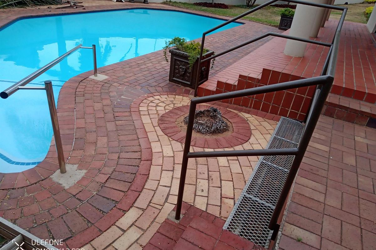 Furnished apartment To Rent in Umhlanga Central, Umhlanga, KwaZulu Natal - Photo 2