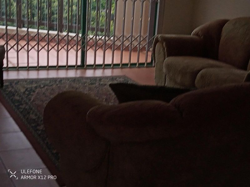 SEA FACING Furnished apartment To Rent in Umhlanga Central, Umhlanga, KwaZulu Natal - Photo 10