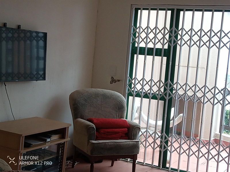 SEA FACING Furnished apartment To Rent in Umhlanga Central, Umhlanga, KwaZulu Natal - Photo 7