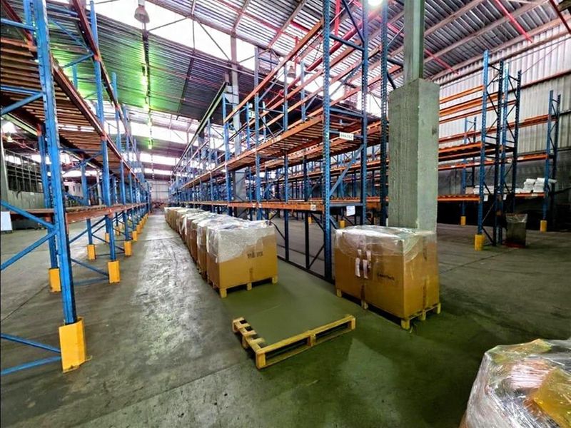 Industrial Property Warehouse For Sale in City Deep, Johannesburg - Photo 5