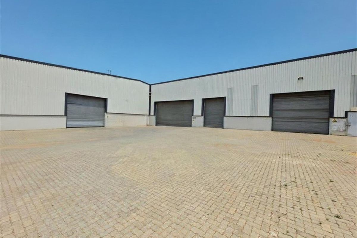 Industrial Property Warehouse For Sale in City Deep, Johannesburg - Photo 2