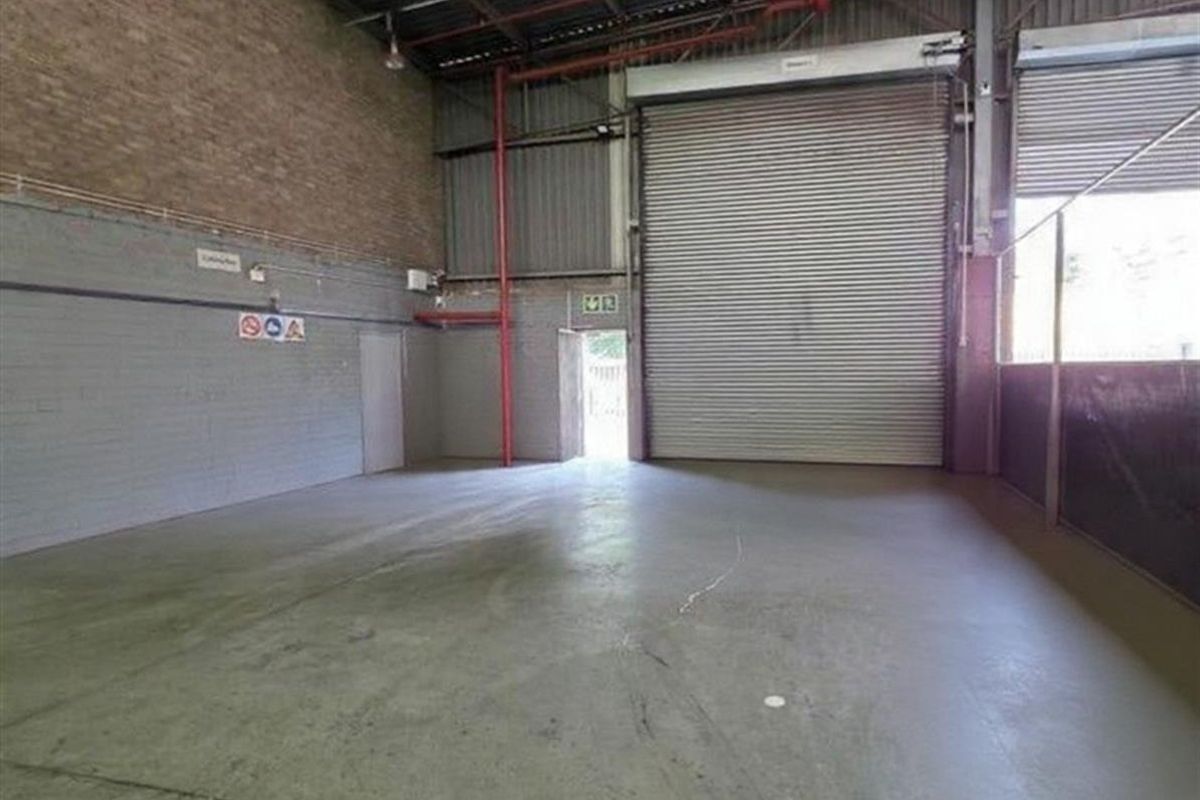 Industrial Property Warehouse For Sale in City Deep, Johannesburg - Photo 4
