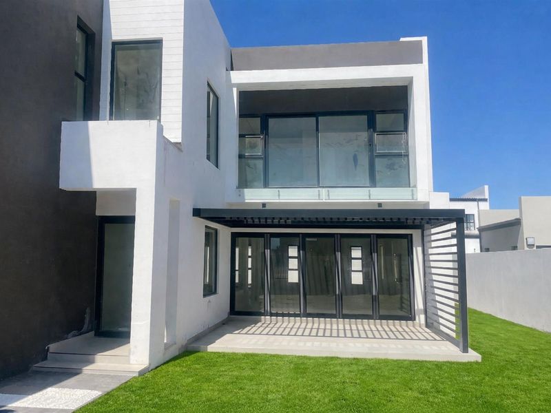 Luxury Home For Sale in Sandown, Blouberg - Photo 5