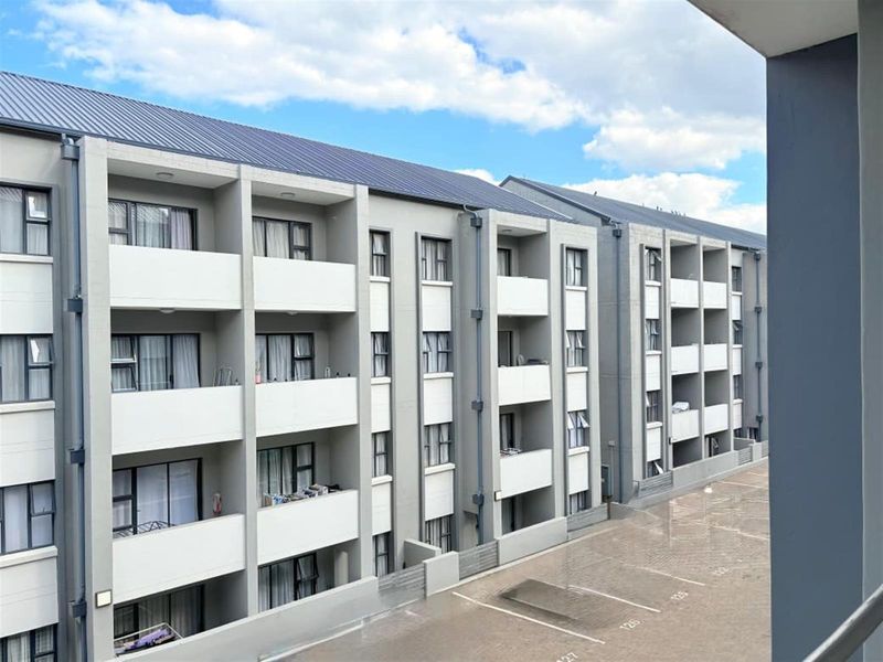 1 Bedroom Townhouse To Rent in Midrand - Photo 1