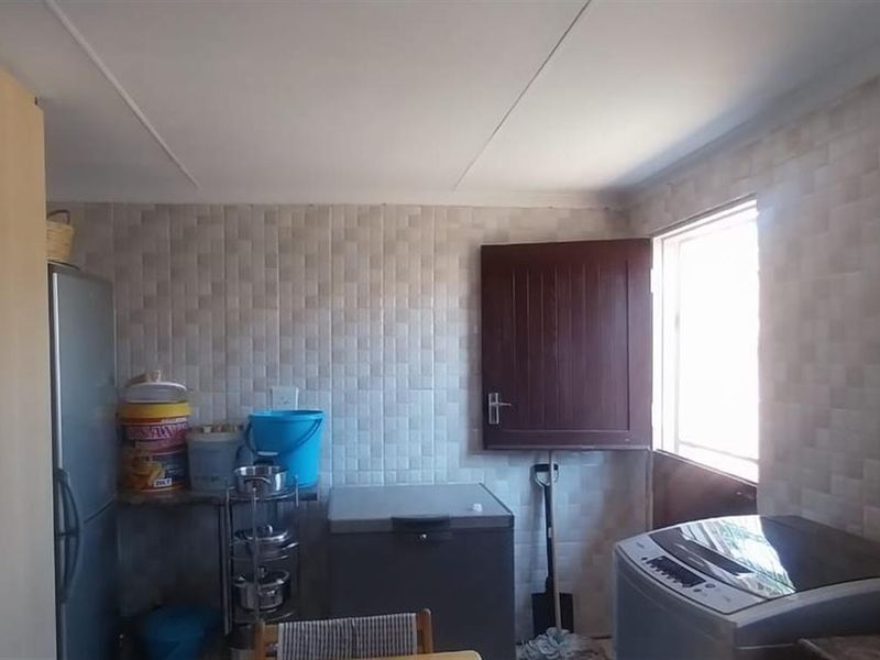 Stop paying rent and start investing in your future! - Photo 10