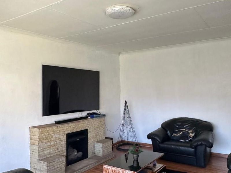 Beautiful Home For Sale in Witfield - Photo 10