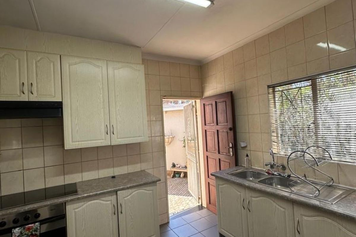 Beautiful Home For Sale in Witfield - Photo 3