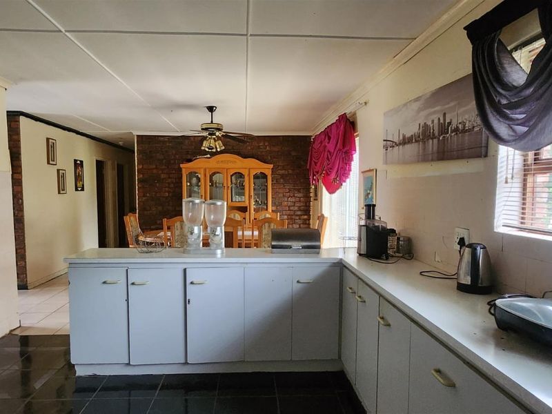 House For Sale in Fairbridge Heights, Uitenhage - Photo 5